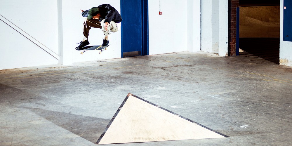 Beginner & Intermediate Skateboard Group Lessons at The Loading Bay Skatepark Glasgow